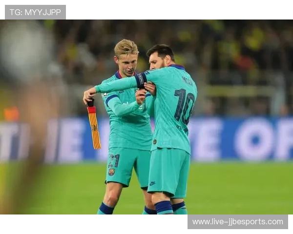 从蓝球星视角看足球比赛的独特体验与分析方法