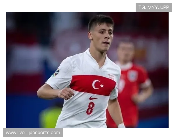 土耳其足球联赛中的顶级球星及其在赛场上的精彩表现分析